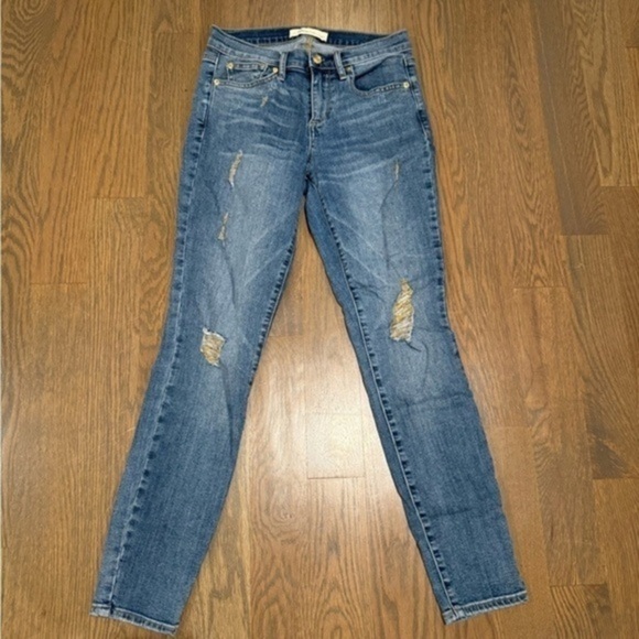 GAP Skinny Jeans, Gold accent tears ✨ size 27R. E y2k - Picture 1 of 6